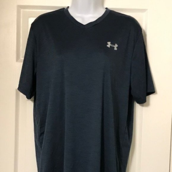 NAVY Under Armour Heat Gear Short Sleeve Loose Fit Medium V-Neck Shirt - Picture 1 of 3